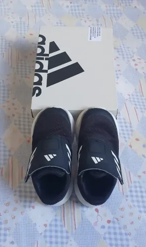 Tênis infantil adidas tamanho 23