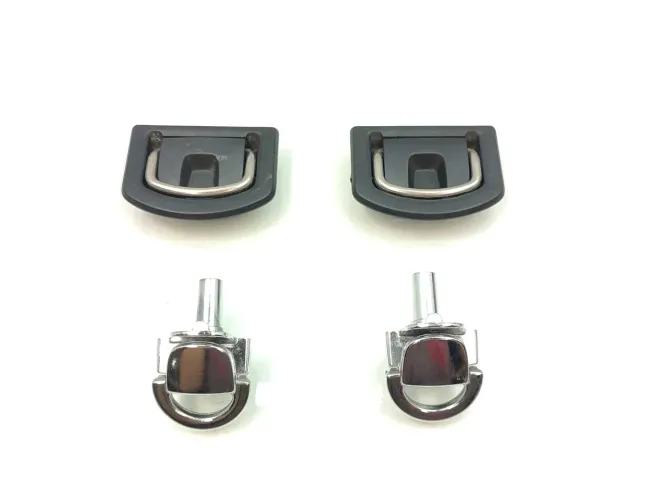 Jogo Grampo Gancho Interno Porta Malas Jetta Variant 2012