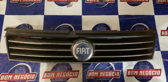 GRADE PARA-CHOQUE DIANTEIRO FIAT UNO 2010 