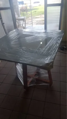 Mesa de jantar 4 cadeiras nova e moderna