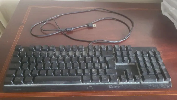 Teclado Mecânico Gamer COOLERMASTER modelo ms111kkmf1br - Usado