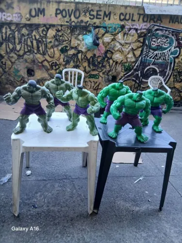 HULK E HOMEM ARANHA