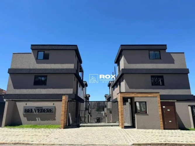Sobrado Triplex com 3 suítes à venda, 234 m² - Mercês, Curitiba/PR