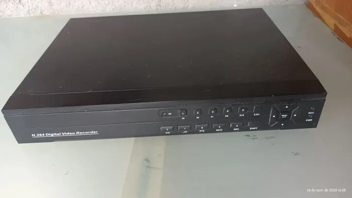 DVR 7804av usada