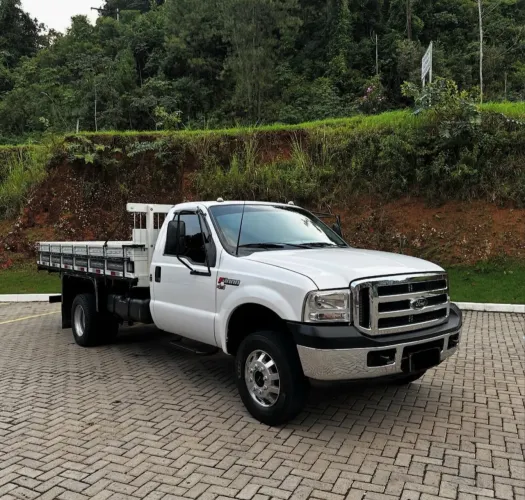 Caminhão Ford F4000 4x4 Carroceria