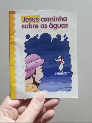 livro jesus caminha sobre as águas. milagres de jesus