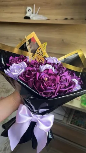 Buquê de Rosas de Cetim Artesanal