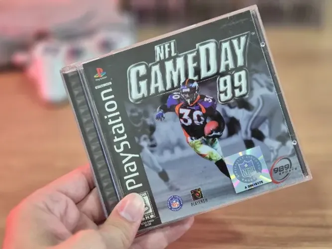 NFL GAMEDAY 99 - PLAYSTATION 1