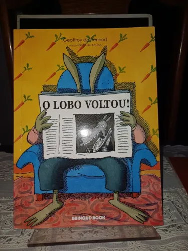 Livro O Lobo Voltou! - Geoffrey de Pennart