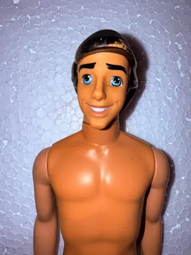 Boneco príncipe da Ariel, a  pequena sereia 