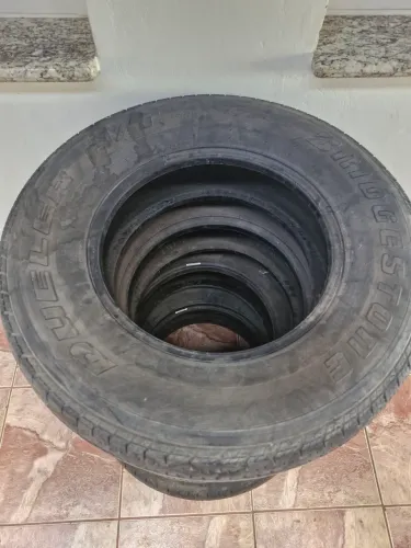 Pneu 245/70/ R16