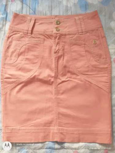 Saia jeans cor de rosa