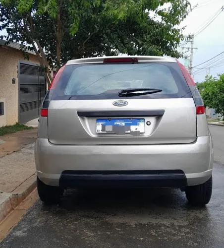 Fiesta zetec. Super econômico 