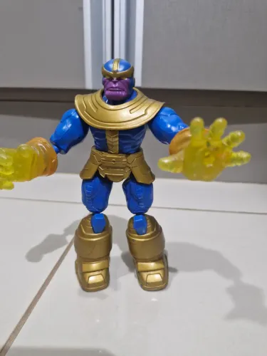 Action Figure Thanos Marvel - 16cm  Hasbro 2018