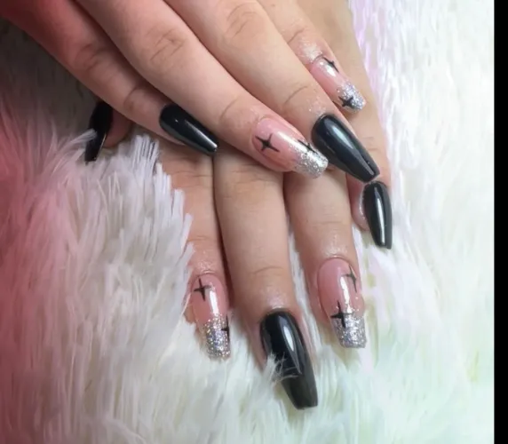 Unhas postiças personalizadas Marina Glam Nails