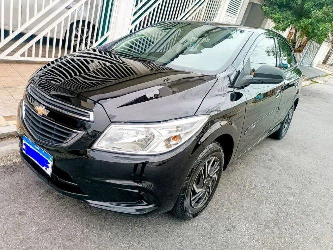 Onix Lt 1.0 Flex manual completo 2015 Aceito Troca R$ 41.900,00