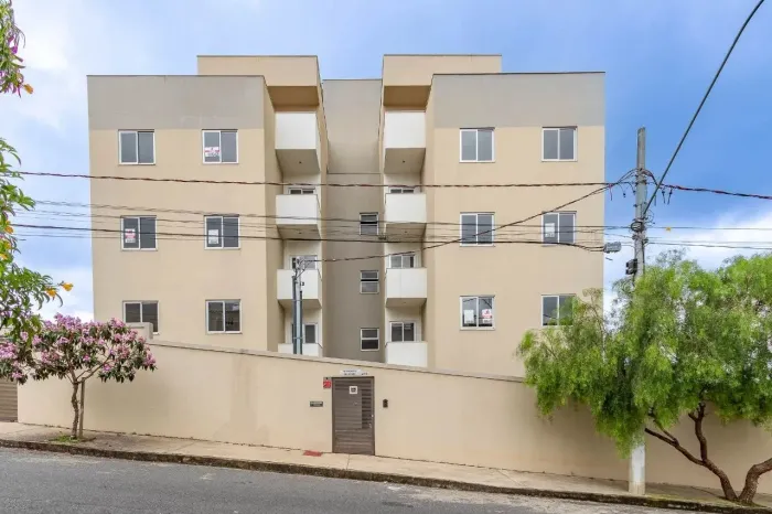 Cobertura,2 Dormitorio(s) bairro Cabral Condominio Natal