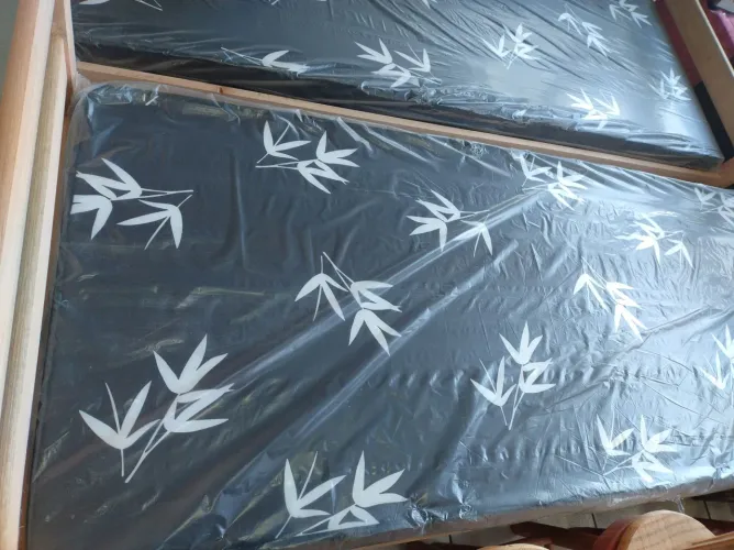 Colchão de solteiro novos D-20, tecido preto 