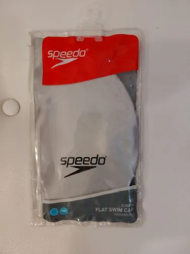 Toca de natação Speedo nova!
