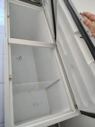 Freezer 540L metalfrio 220v