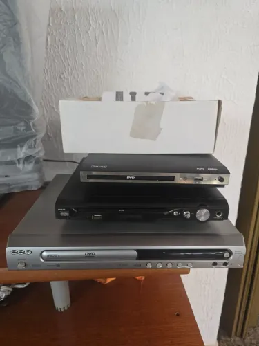 DvVD player com karaoke e controle