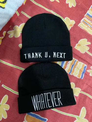 Toucas pretas femininas