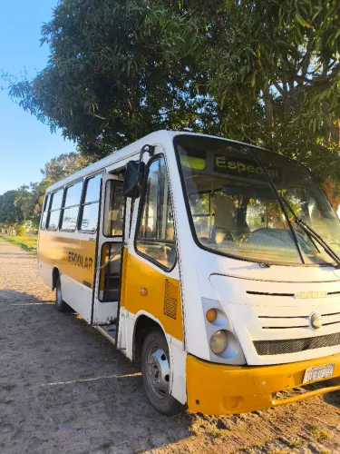 Micro ônibus 28 lugares 2004