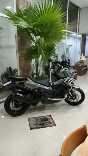 zontes 368g cor verde amais  desejada!!!!2027novinha e som blutf  encosto garupa original 