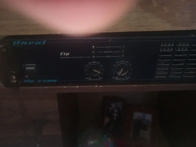 Amplificador oneal  op2200