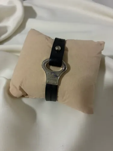 Pulseira de couro louis vuitton original