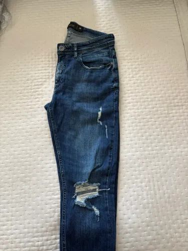 Calça jeans azul tamanho 38