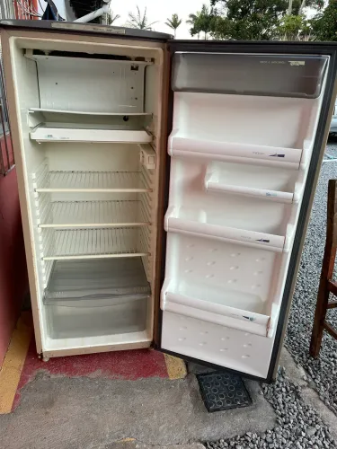 Geladeira cônsul 330 litros