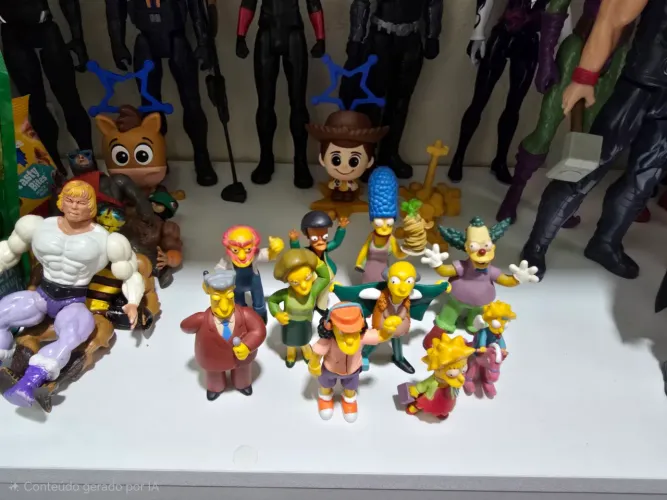 Lote de Bonecos dos Simpsons