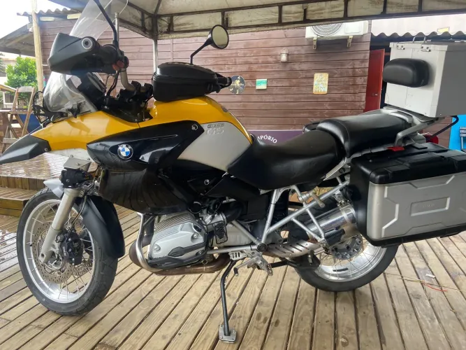 BMW 1200 GS com baús original 
