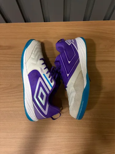 Chuteira Umbro PRO5 BUMP