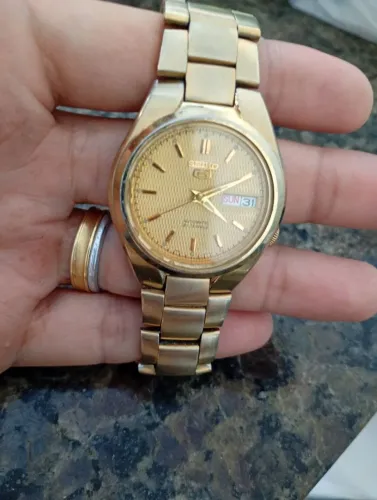 Relógio Seiko 5 7S26 Dourado
