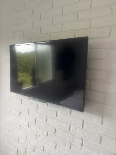 TV Philips 32 polegadas com defeito