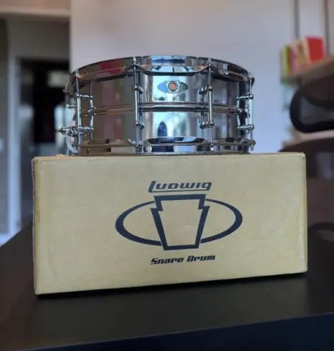 Caixa Ludwig Supralite 14 x 5,5 NOVA