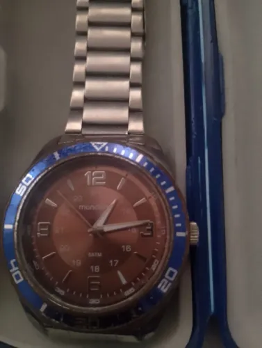 Relógio Mondaine masculino