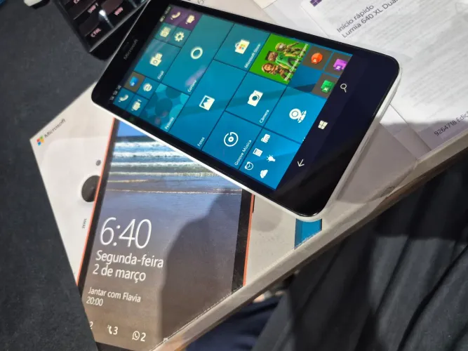 Nokia Lumia 640 XL 