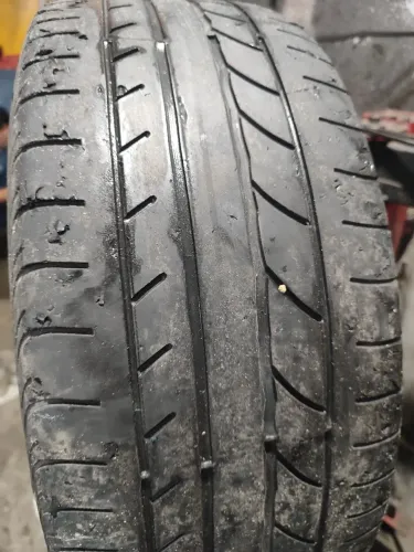 Pneu 215/50/17