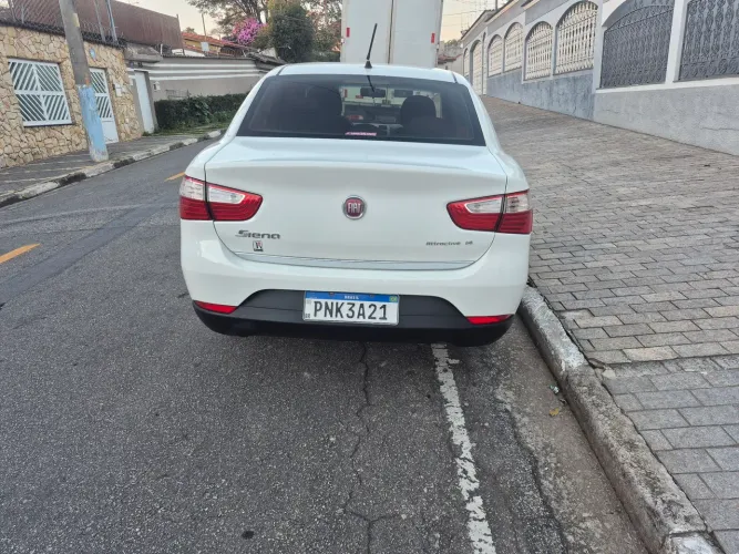 Fiat Grand Siena Attrac. 1.4 EVO F.flex 8V 2017