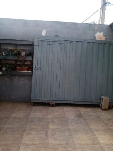 Portão  fechado 