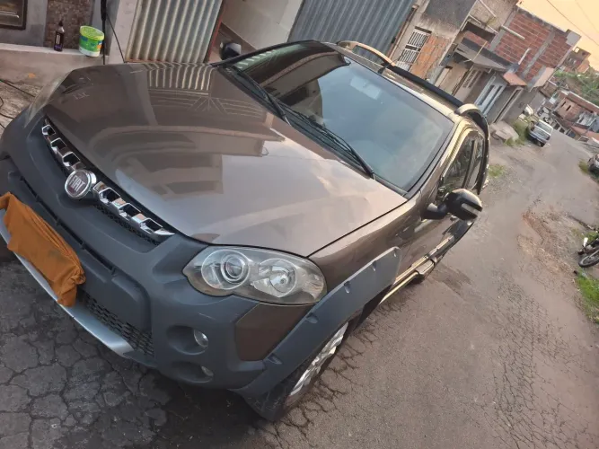 Fiat Strada Adventure1.8/ 1.8 Locker Flex CD 2013