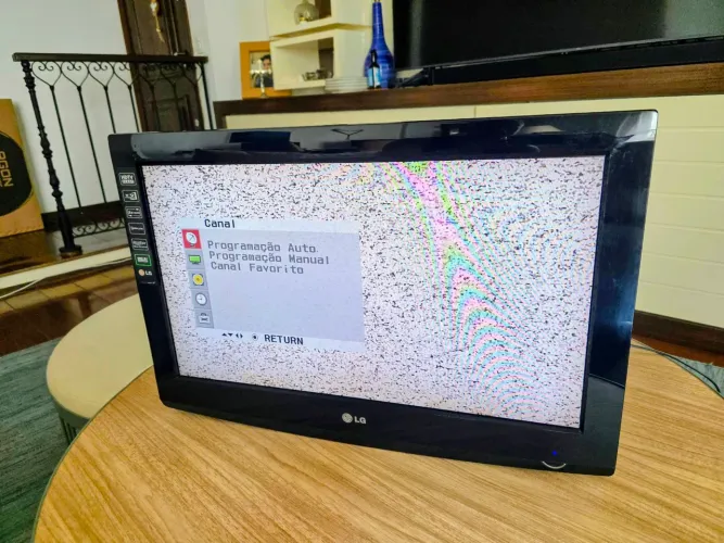 TV MONITOR LG LCD Scarlet / 30R Series 26LQ30R (26")
