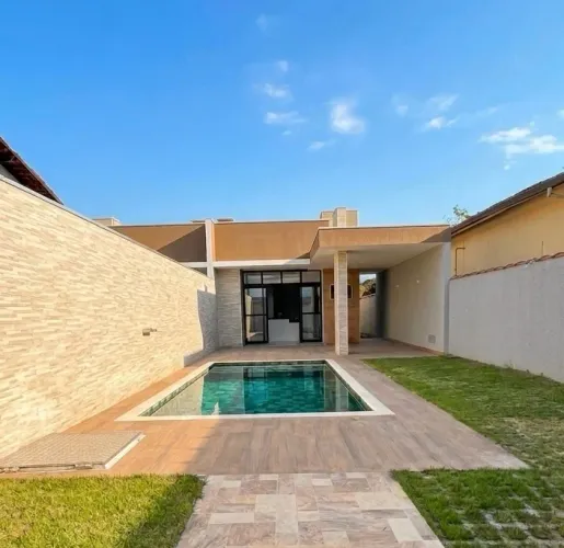 Casa com piscina em Maitinga  260m² de espaço para a sua família finalmente ter o seu luga