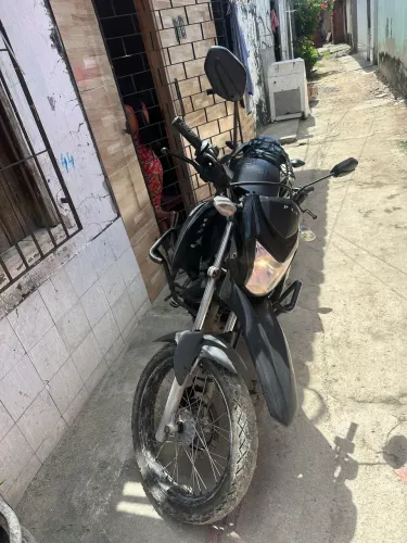 Vendo moto bros 11.500 pra vender logo 