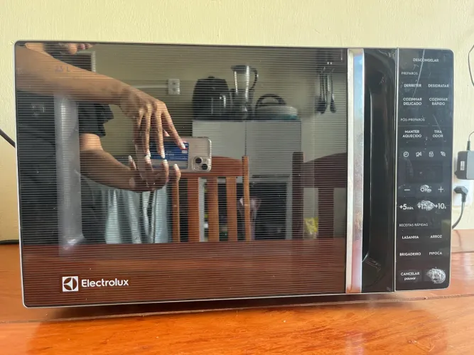 Microondas Electrolux 23L