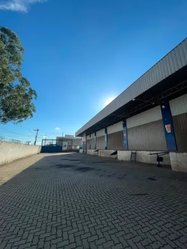 Galpão 3800m2 - 08 Docas - Próximo Ceasa - Logístico e Industrial