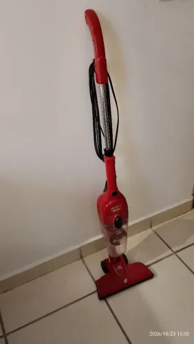 Aspirador de pó Britânia ciclone1400 W. Ótimo estado.